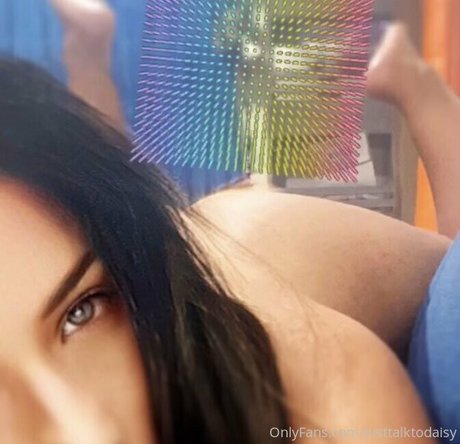 asian petite onlyfans top photo