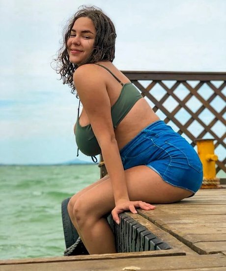 Alice M model adult photo