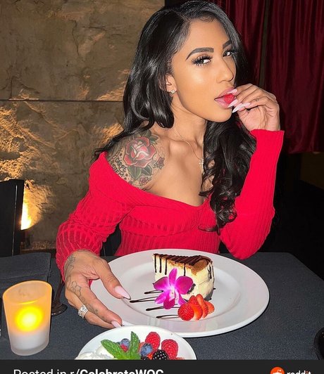 tattooed onlyfans hd galleries