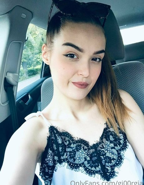 gi00rgia sex pornstar pic