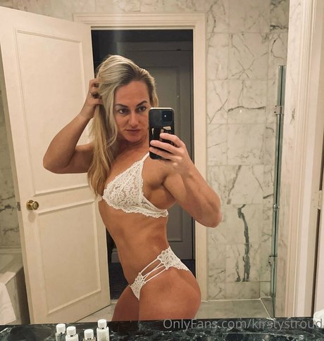 kirstystroud exclusive actress picture