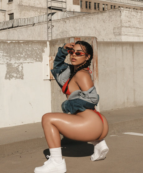 asian influencer onlyfans sexy nudes photos