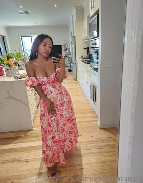 asianbarbie88 star naked images