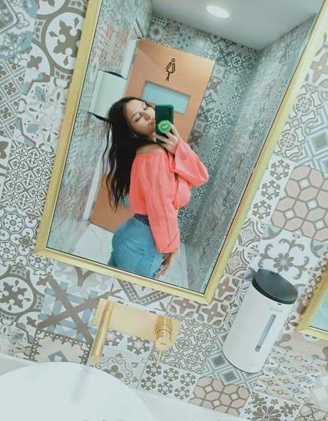 curvy solo onlyfans porno picture