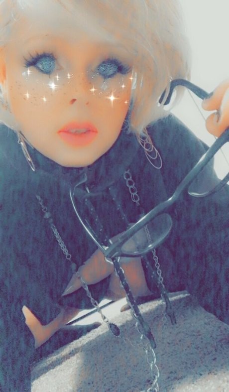 tinadarling nudes actress pictures