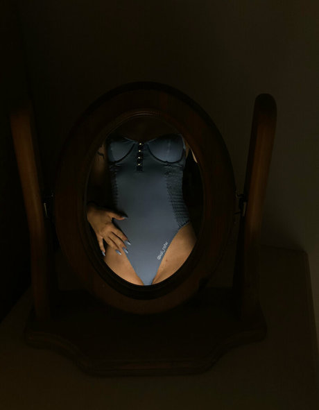 blonde famous onlyfans beautiful nude img