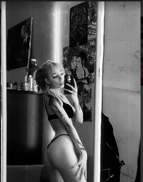 deepthroat princess onlyfans sexy naked picture