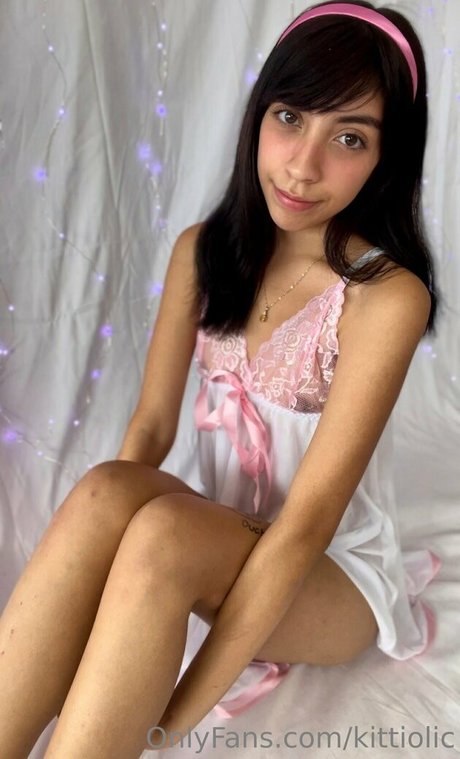 Kittiolic star pornographic image