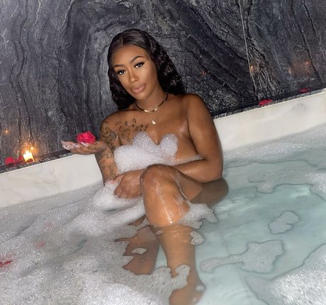 NonnieBaby porn model gallery