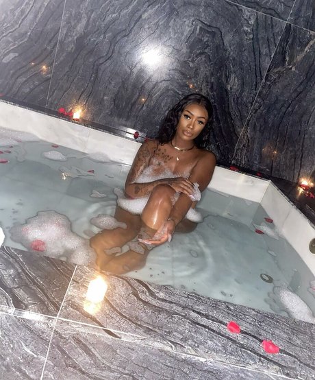 NonnieBaby model sex archive