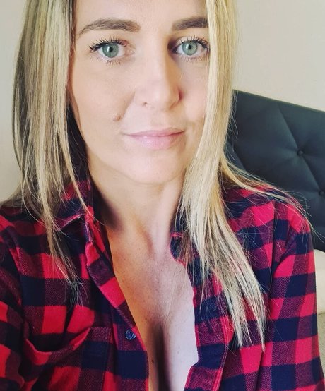 Ashley Campbell star sexy picture