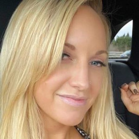 karierfit1 pornstar nude photos