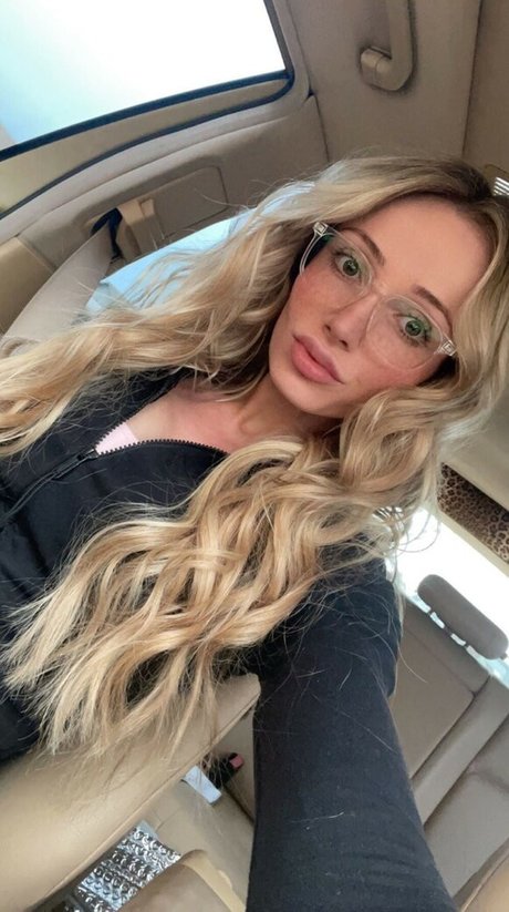 princass p naked model photos