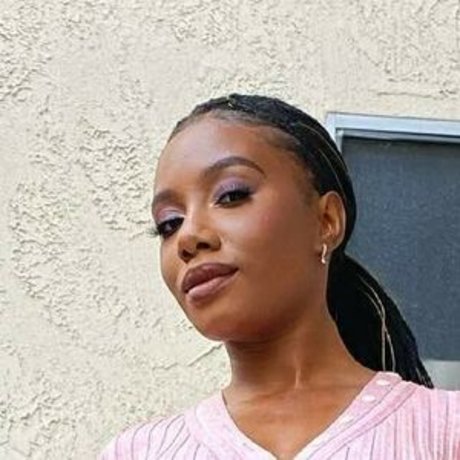 Imani Hakim hd star picture