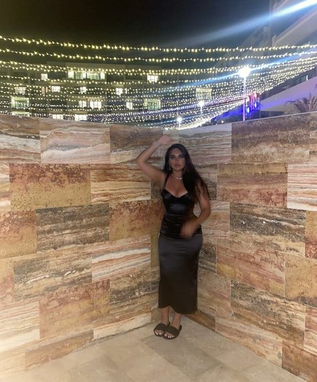 therealmeghnaa model sexy galleries