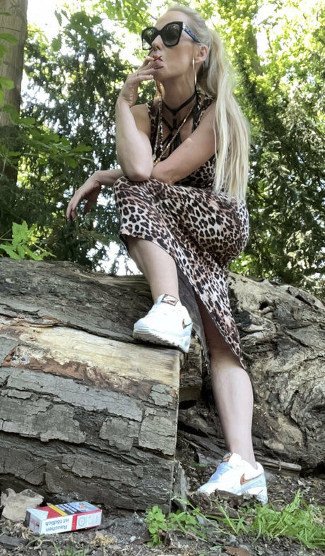 fitness coach onlyfans porno pic