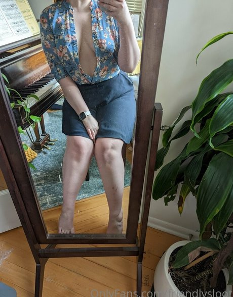 friendlysloot pretty model images