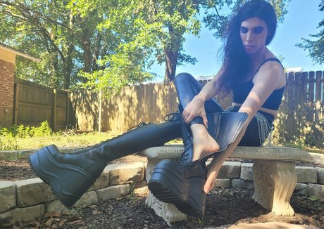 chicks with dicks onlyfans nice pics