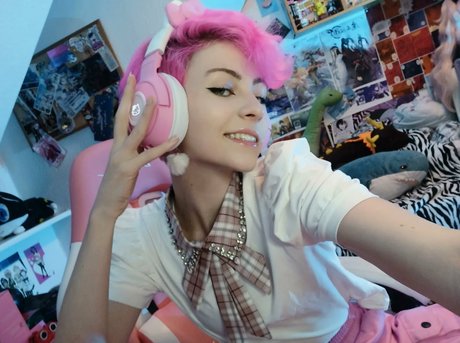 striptease onlyfans naked pics