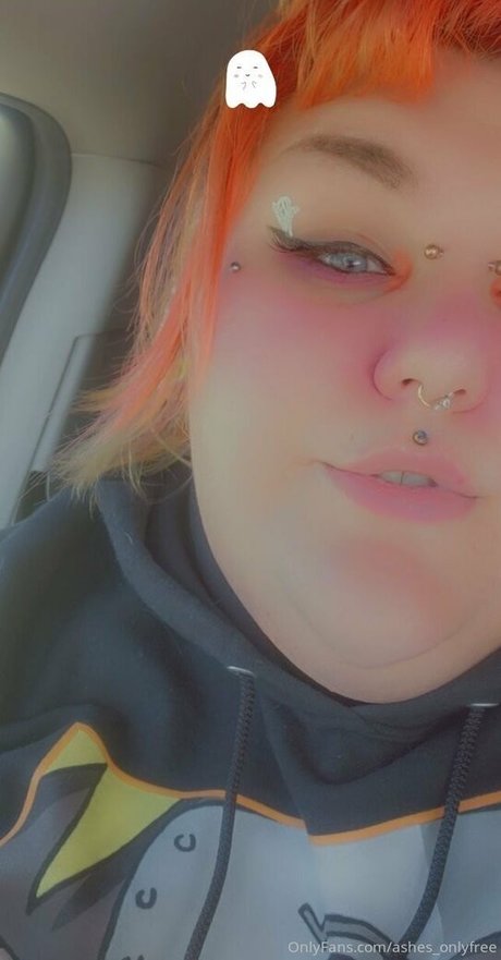 ashes onlyfree pornstar nude images