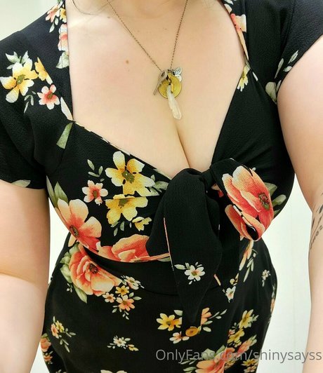 shinysayss nude pornstar galleries