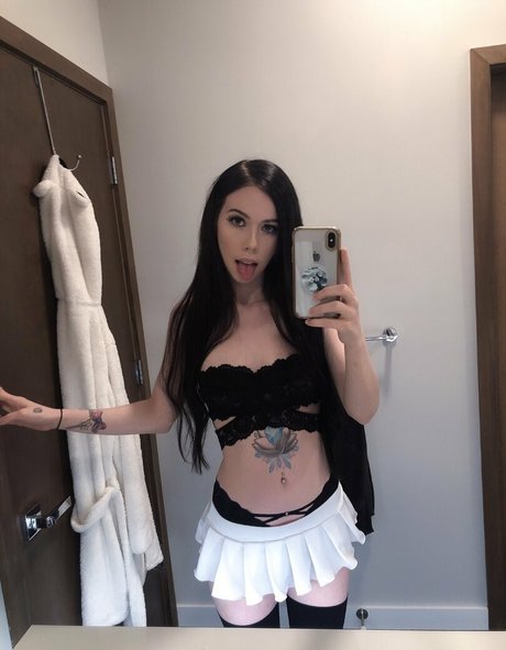 bijoufree adult model pics