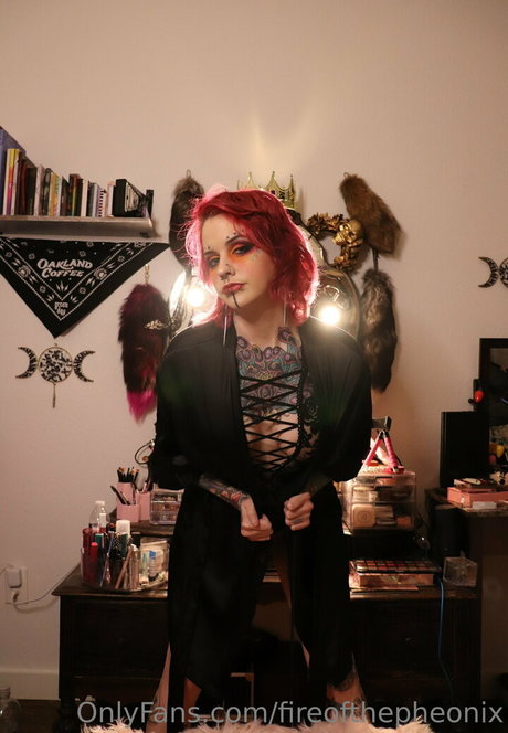 blonde trans onlyfans pornos photos