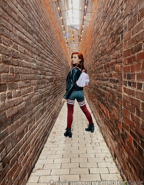 gillianfoxglove hot pornstar photos