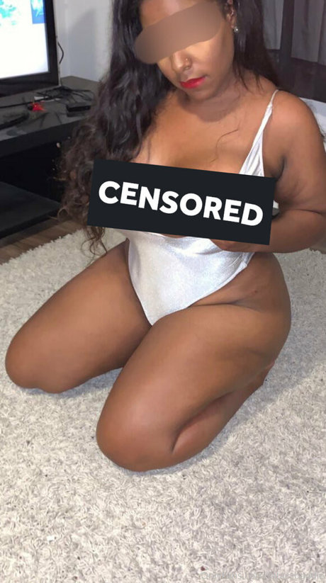 asian brunette onlyfans nude pic