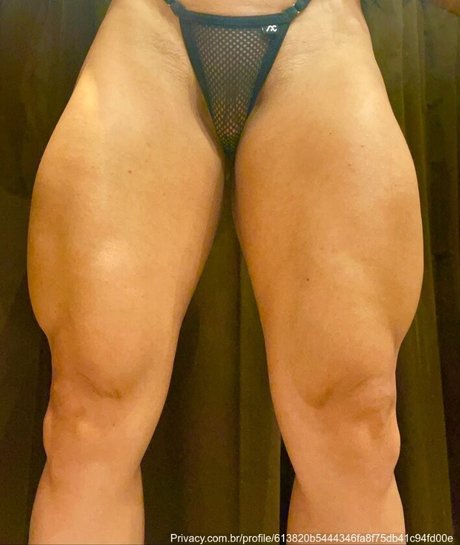 Mari Dantas hot star gallery