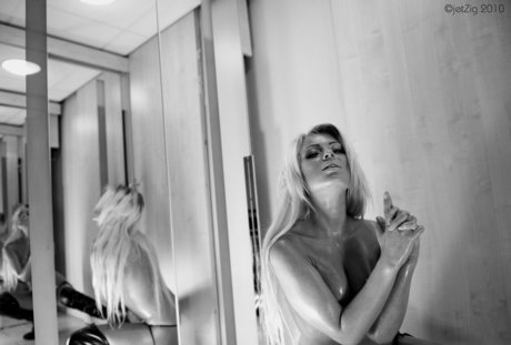 Annette Soknes star naked image