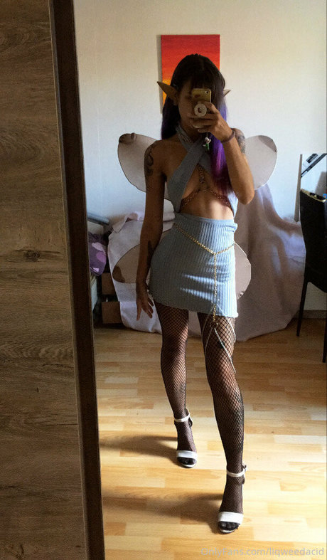 liqweedacid hot actress pics