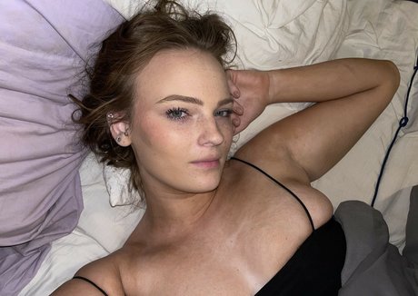 lindsaylohann model sex images