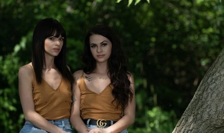 Rodriguez Twins model exclusive img