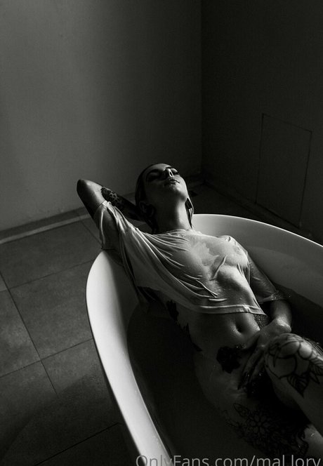 mal lory top pornstar pics