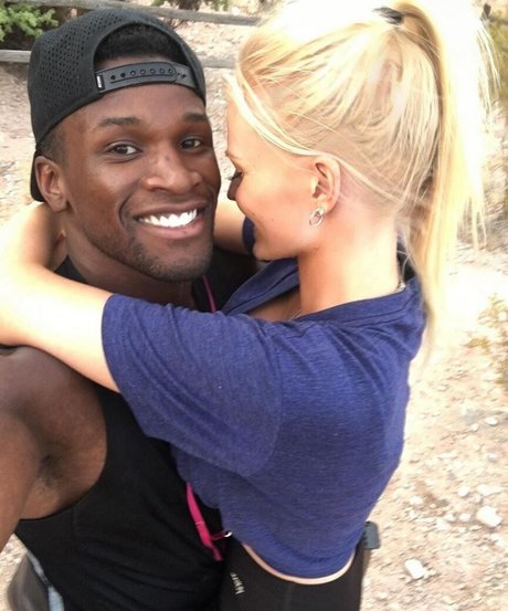 Zienna Sonne Williams sexy actress photos