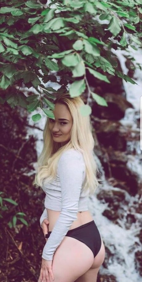 Zanet Breski art pornstar picture