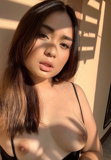 curvy solo onlyfans exclusive picture