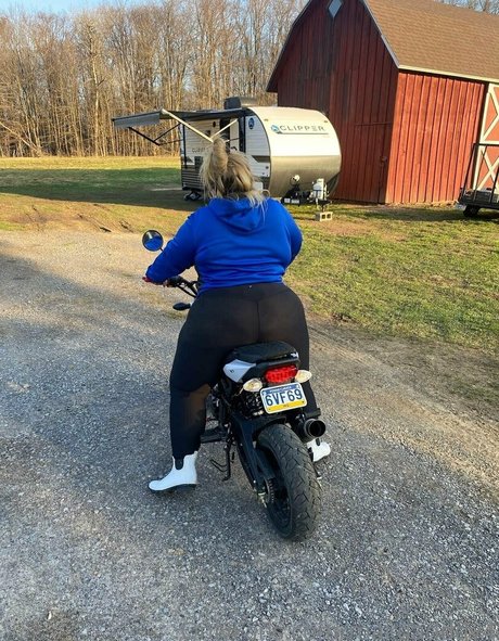 makdadddy4 model pornographic archive