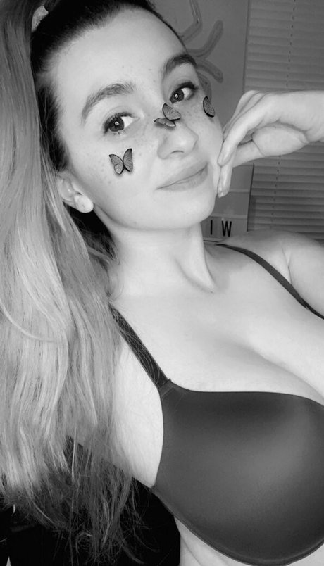 kylieefans erotic actress picture