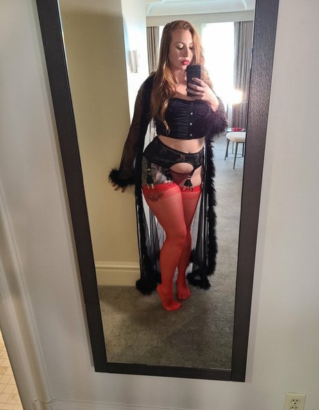 PiperMaePeach star hot images