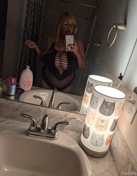 ebony shower onlyfans adult images