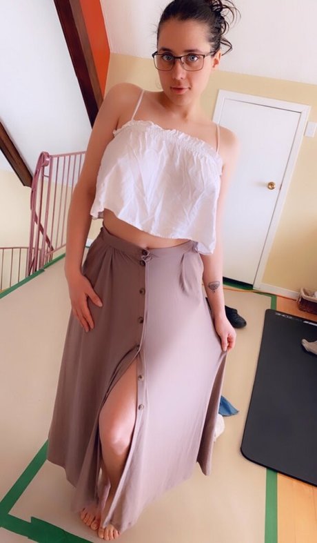 Sexy Saffron best model pics