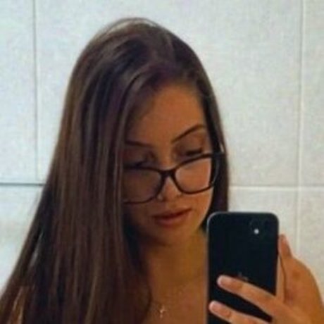 Karen Sara best pornstar image