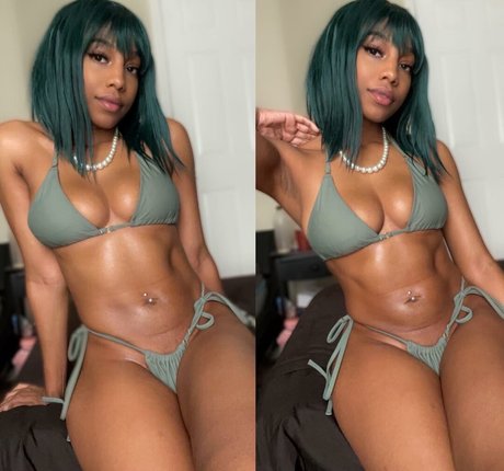 Violetcosplay model img