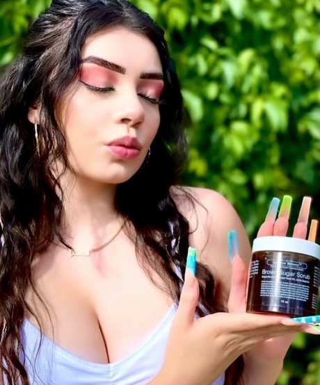 Lilbittyliv perfect model images