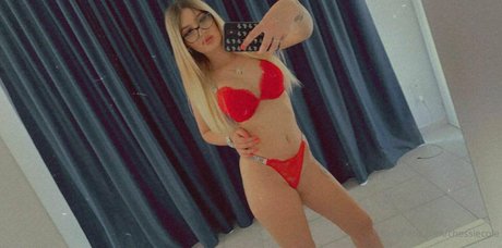 chessiecole pornstar sex picture