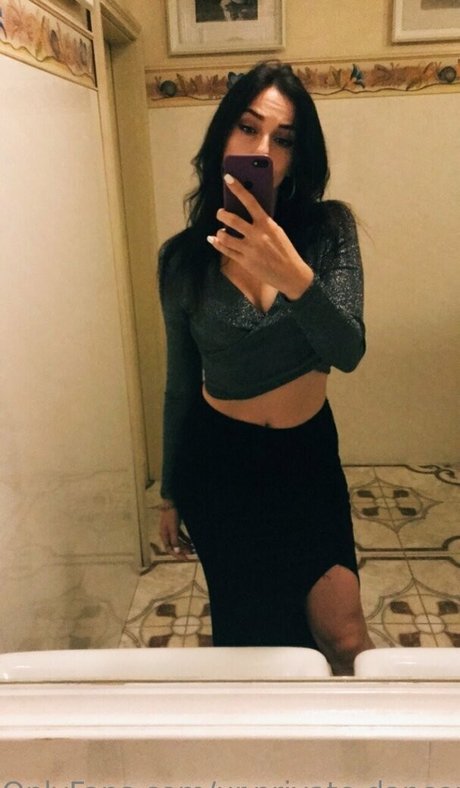 ur private dancer model erotic pictures