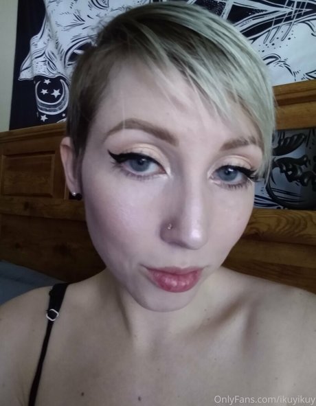 hairy lesbian onlyfans nice images