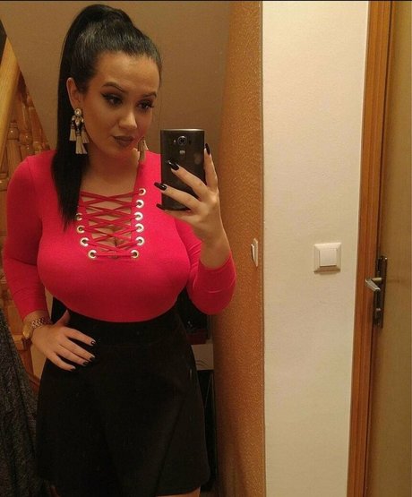 shaved onlyfans exclusive img